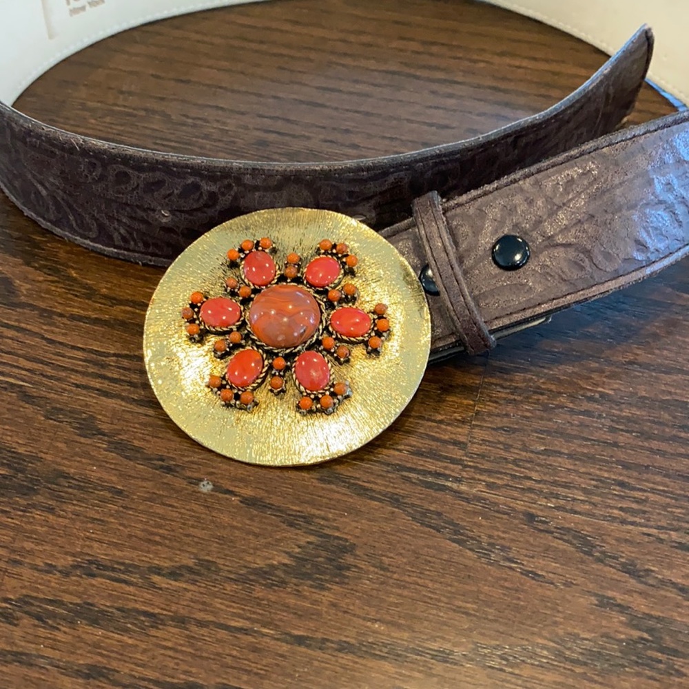Yochi embellished buckle leather belt